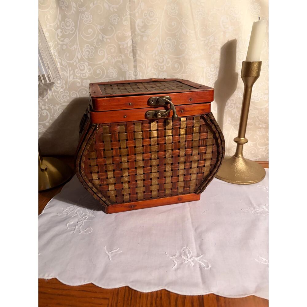 Vintage‎ Hexagonal Mixed-Media Trinket Chest